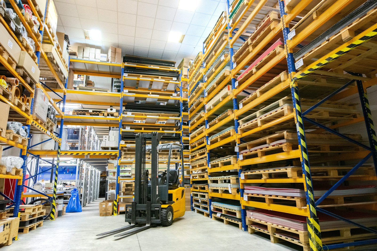 Warehouse storage support
